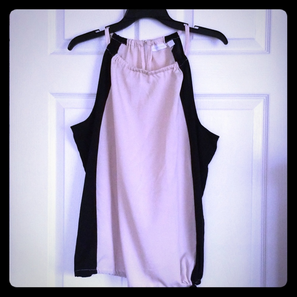 Sleeveless blouse